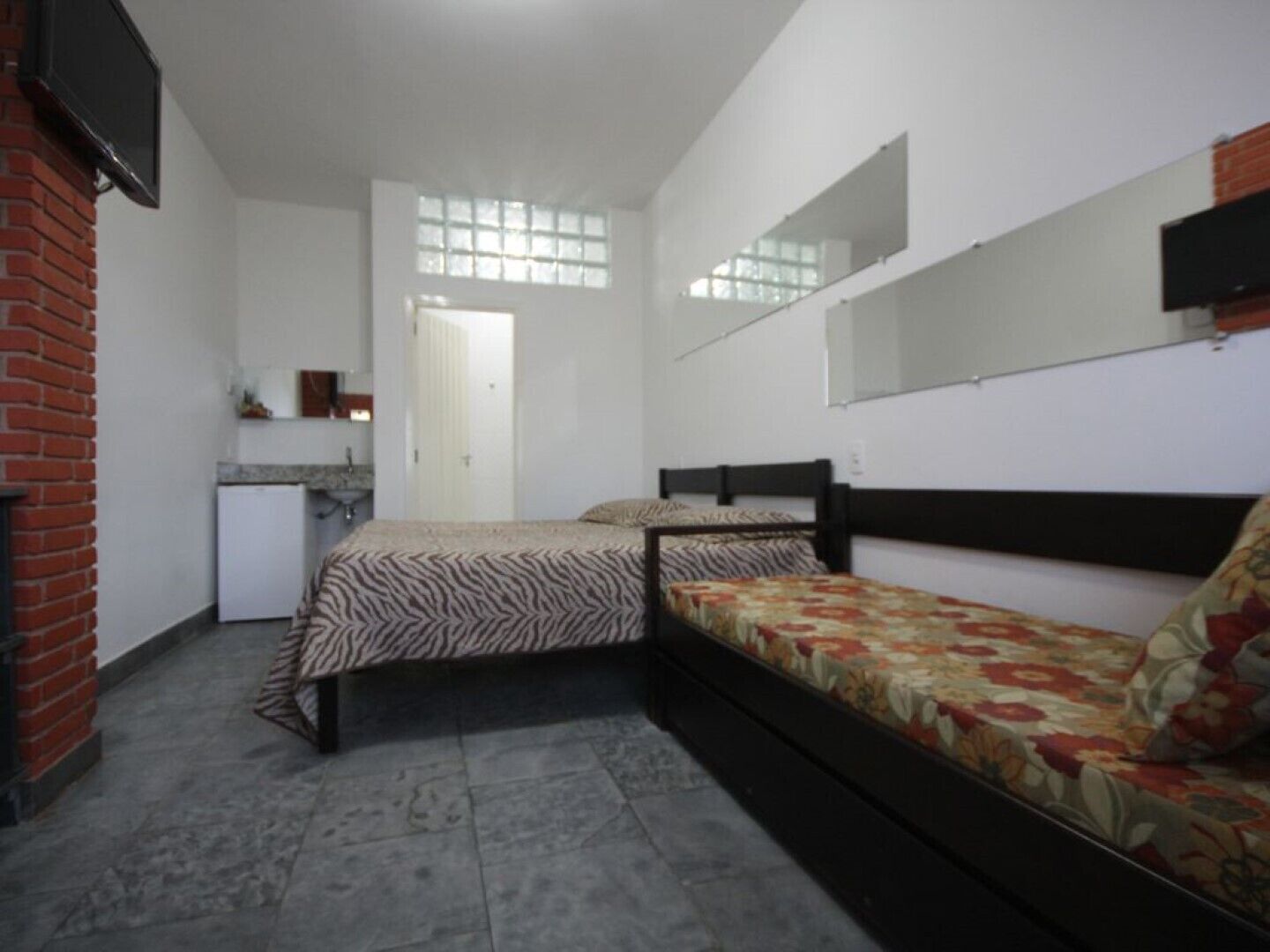 1 quarto