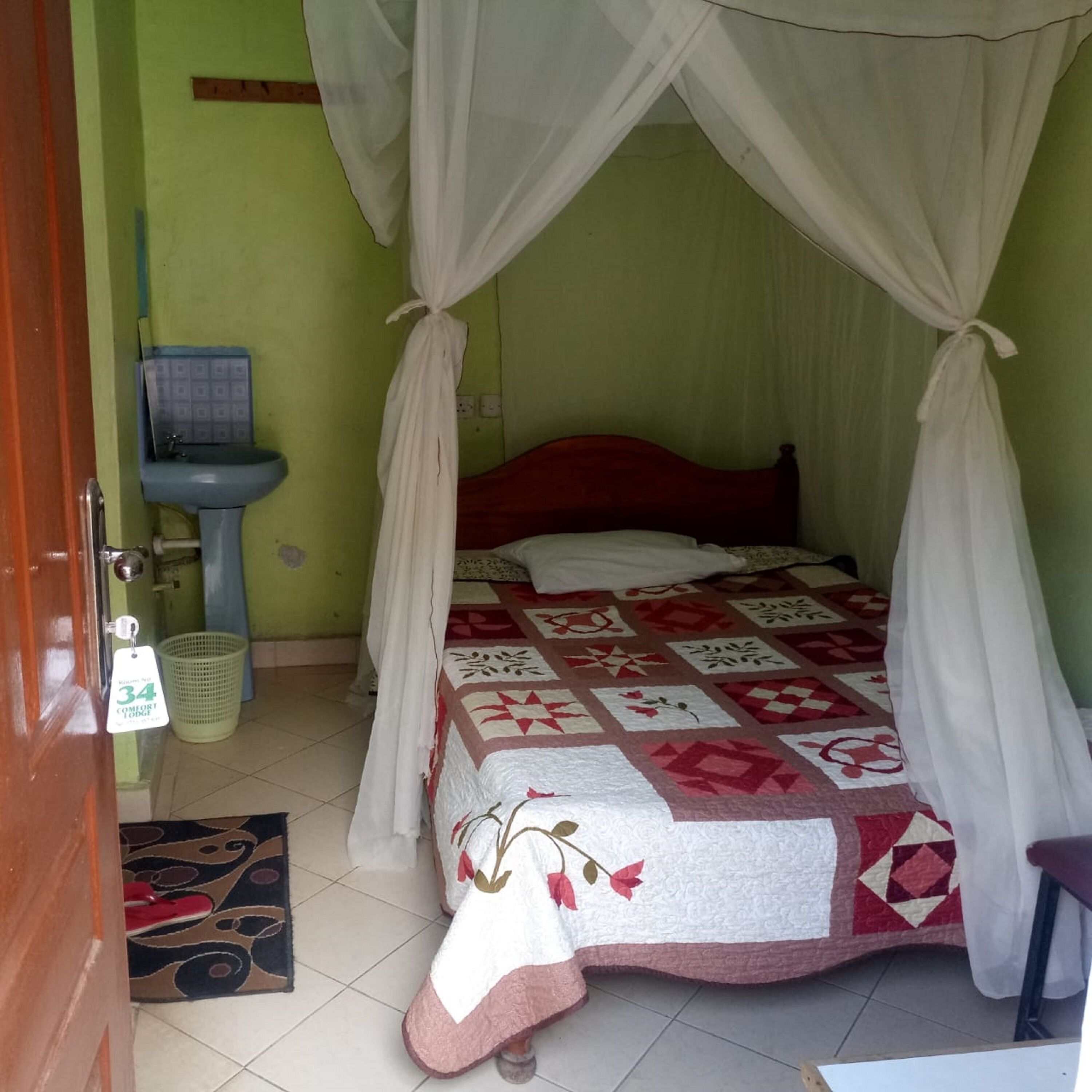 Single Room | Desk, iron/ironing board, free WiFi, bed sheets