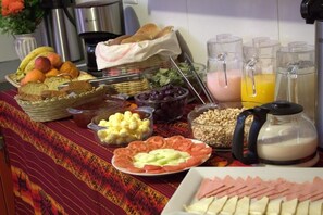 Breakfast meal - Habitacion doble #5 (Cusco)