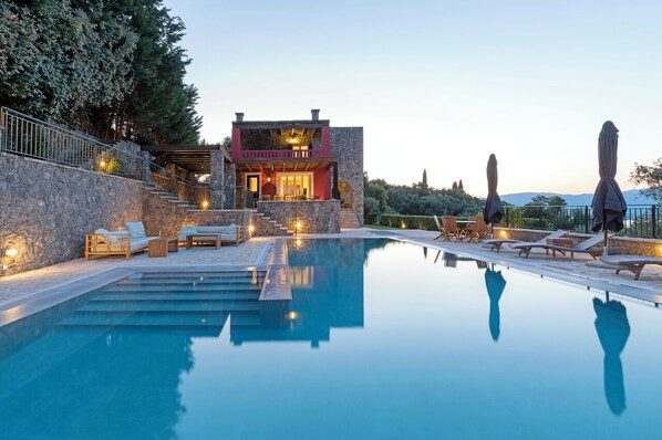 Piscina all'aperto