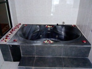 Standard Room, Bathtub | Private spa tub - Hotel Cuandón (Tepeji del Río de Ocampo)