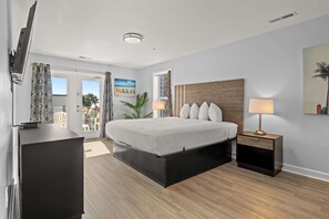 3 Bedroom Condo Sleeps 10 | Schreibtisch, Bügeleisen/Bügelbrett, kostenloses WLAN, Bettwäsche