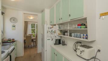 Fridge, microwave, dishwasher, toaster