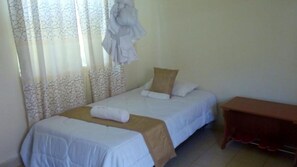 Twin Room | Desk, free WiFi, bed sheets - Diakonia Resort and Conference Centre (Kadongo)