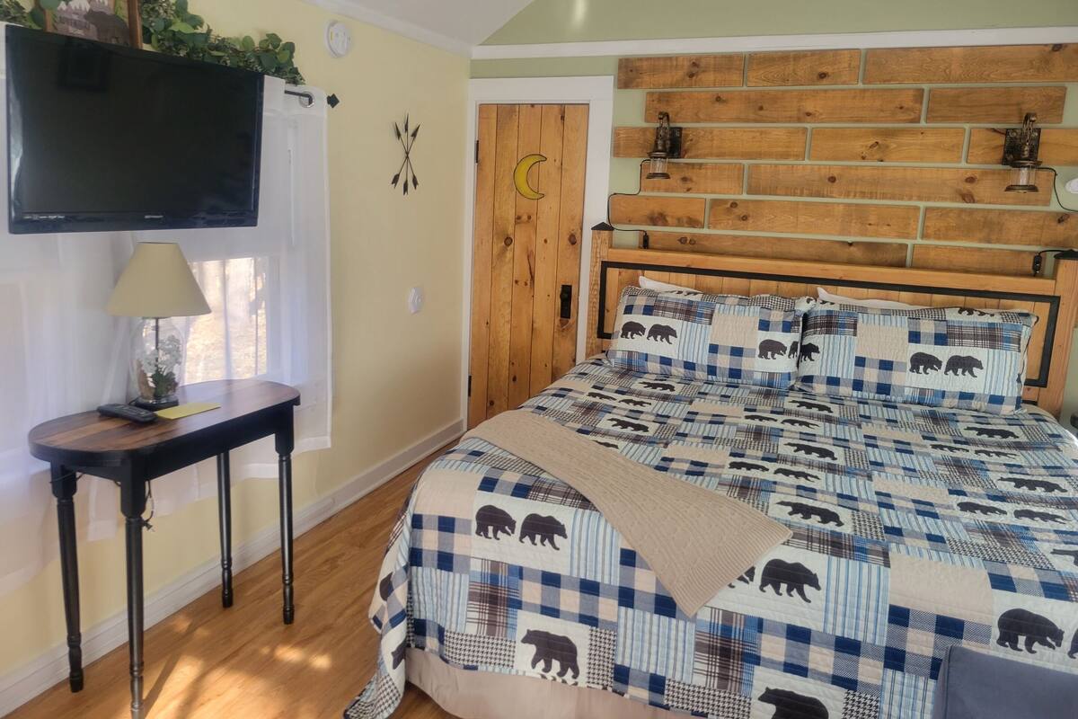 Standard Quadruple Room, Pets Not Allowed (Cottage 06) | WiFi (free)