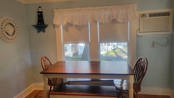 Family Apartment, Courtyard View | Dining