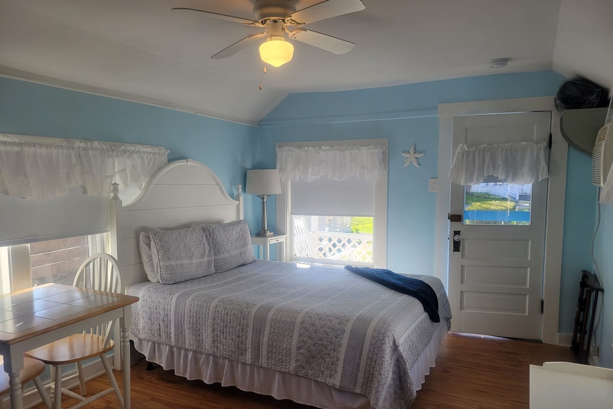 Estudio clásico, cocineta, vista a la alberca | Wifi gratis