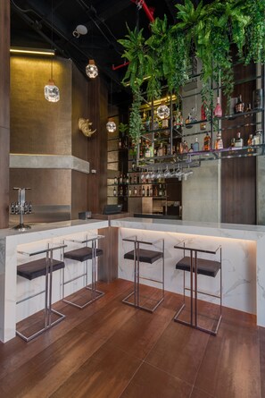Bar (on property) - VPV Suites (Medellín)