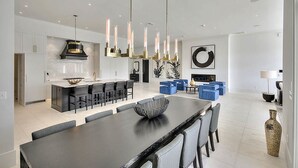 Casa, 5 habitaciones | Cocina privada | Microondas y batidora 