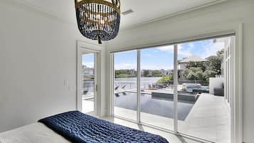 House, 5 Bedrooms | 5 bedrooms, individually decorated, individually furnished, free WiFi