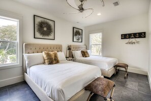 6 habitaciones, decoración personalizada y muebles diferentes 