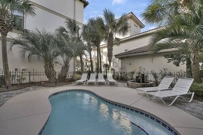 Maison, 5 chambres | Piscine