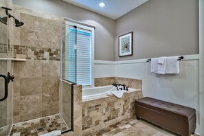 Ferienhaus, 3 Schlafzimmer | Badezimmer | Whirlpool, Handtücher