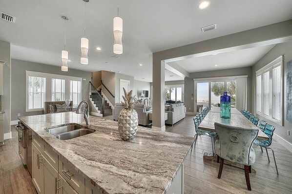 House, Multiple Beds | Private kitchen