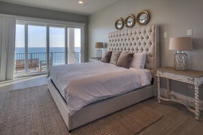 House, Multiple Beds