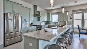 Unclassified image, 4 of 41, button - Luna Plata by Five Star Properties (Destin)