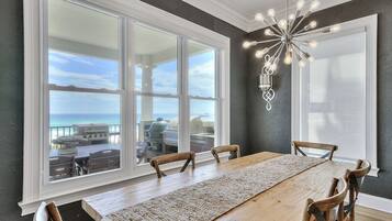 House, Multiple Beds | Private kitchen