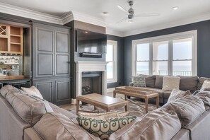 House, Multiple Beds | Living room