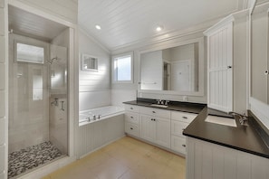 Ferienhaus, 5 Schlafzimmer | Badezimmer | Duschwanne, Handtücher