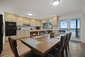 House, Multiple Beds | Private kitchen | Microwave, oven - Beach Funatics by Five Star Properties (Miramar Beach)
