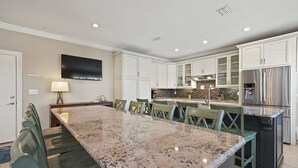 Casa, 5 habitaciones | Cocina privada