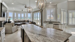 House, Multiple Beds | Private kitchen | Fridge, microwave, oven