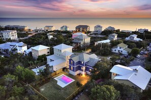 House, 5 Bedrooms | Exterior