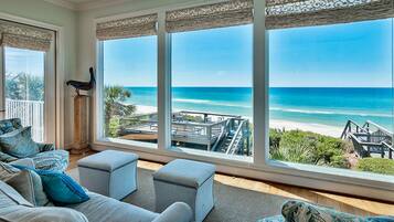 House, Multiple Beds | Living room | Flat-screen TV