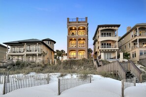 Rumah, 4 kamar tidur | Eksterior