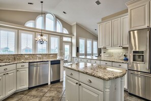 Talo, 5 makuuhuonetta | Yksityinen keittiö