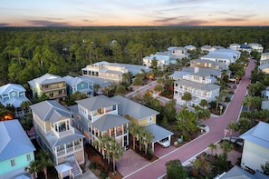 House, 4 Bedrooms | Exterior