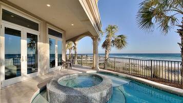 Rumah, Beberapa Tempat Tidur | Spa