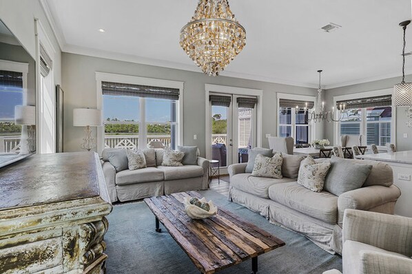 House, 6 Bedrooms | Living room | TV - Don't Worry Beach Happy by Five Star Properties (Miramar Beach)