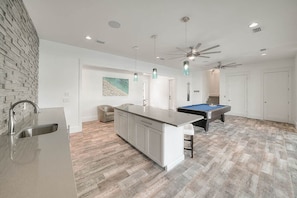 Room - Neptune's Nest by Five Star Properties (Miramar Beach)