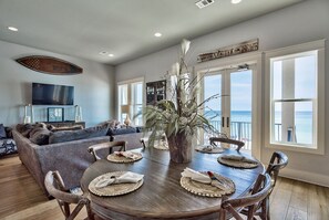 Dining - Gulf Breeze by Five Star Properties (Miramar Beach)