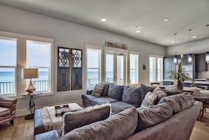 Interior - Gulf Breeze by Five Star Properties (Miramar Beach)