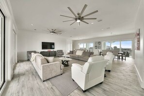 Interior - Dune It Up by Five Star Properties (Santa Rosa Beach)