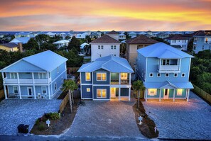 House, 5 Bedrooms | Exterior - Casa Azul by Five Star Properties (Miramar Beach)