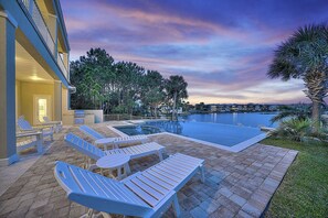 House, 5 Bedrooms | Pool