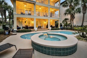 House, 4 Bedrooms | Pool