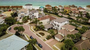 House, 4 Bedrooms | Exterior