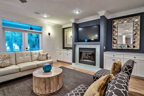 Living room - Bellissimo by Five Star Properties (Destin)