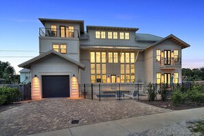 House, 5 Bedrooms | Exterior - Looking Glass by Five Star Properties (Santa Rosa Beach)
