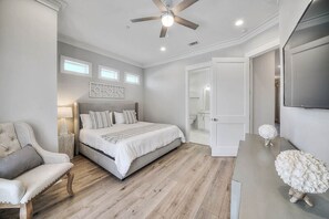 House, 6 Bedrooms