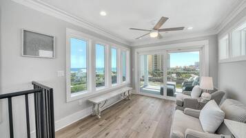 House, 6 Bedrooms | Living room | TV, foosball