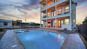 House, 6 Bedrooms | Pool | Outdoor pool