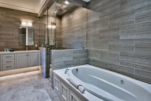 Huis, Meerdere bedden | Badkamer | Handdoeken