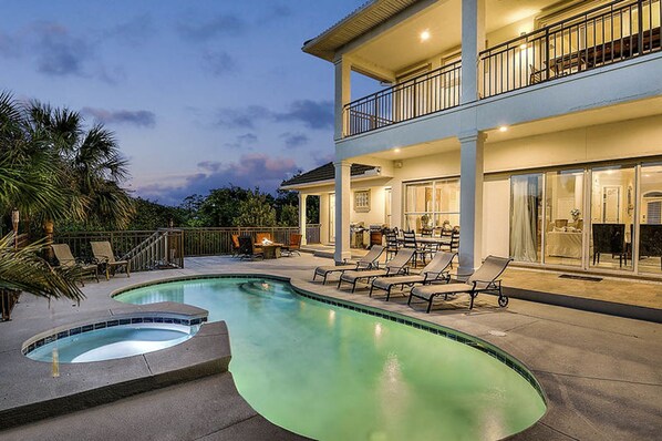 House, 4 Bedrooms | Pool | Outdoor pool