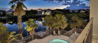 Casa Esmeralda by Five Star Properties