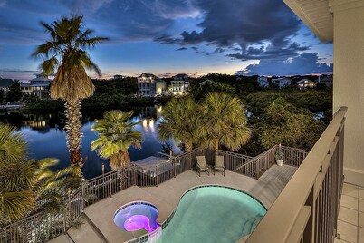 Casa Esmeralda by Five Star Properties